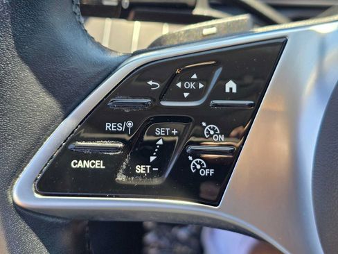 Used 2023 Mercedes-Benz C 300 Sedan image 33