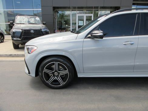 Used 2024 Mercedes-Benz GLE 580 4MATIC image 2