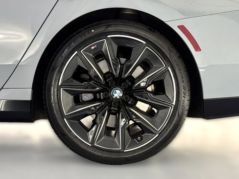 Certified 2023 BMW 740i w/ Parking Assistance Package image 12