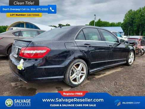 Used 2013 Mercedes-Benz E 350 4MATIC Sedan image 4
