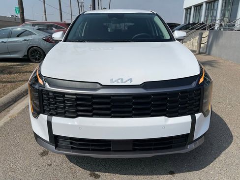 New 2026 Kia Sportage LX image 2