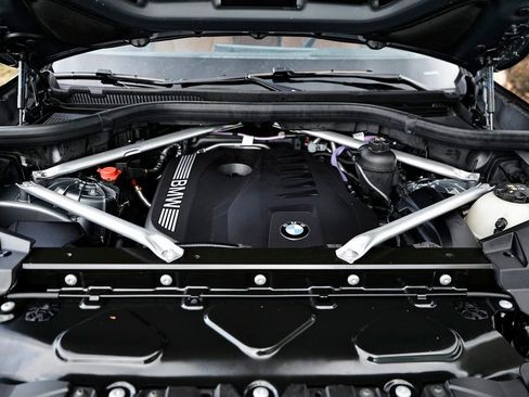 Certified 2025 BMW X5 sDrive40i w/ Premium Package image 33