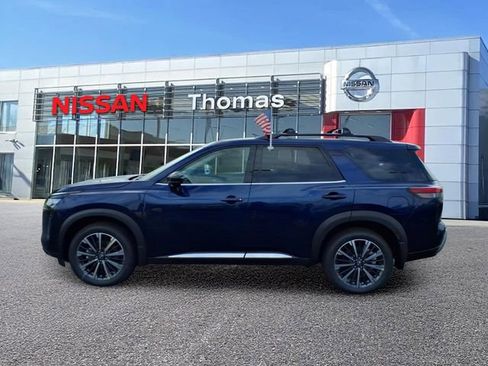 New 2026 Nissan Pathfinder Platinum AWD/4WD image 6