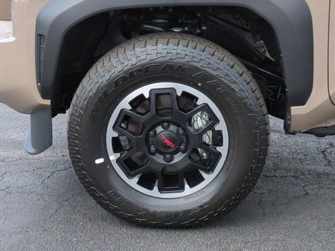 Certified 2026 Toyota Tacoma TRD Off-Road w/ TRD Off Road Premium Package image 8