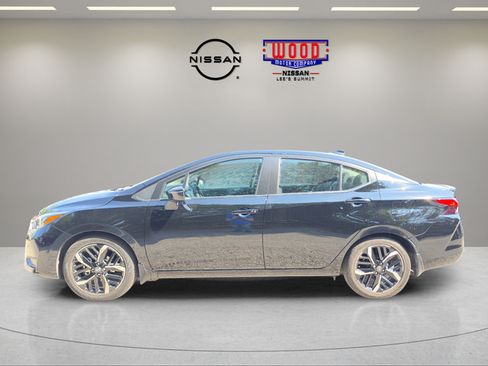 Used 2025 Nissan Versa SR w/ Trunk Package FWD image 5