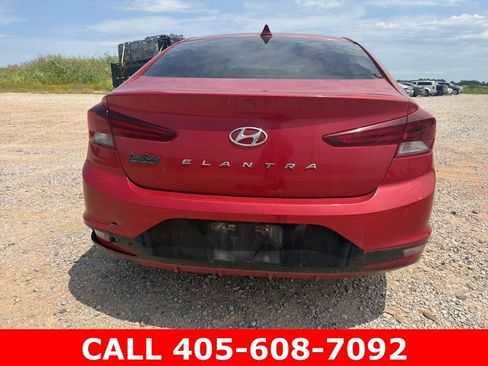 Used 2019 Hyundai Elantra SEL FWD image 19
