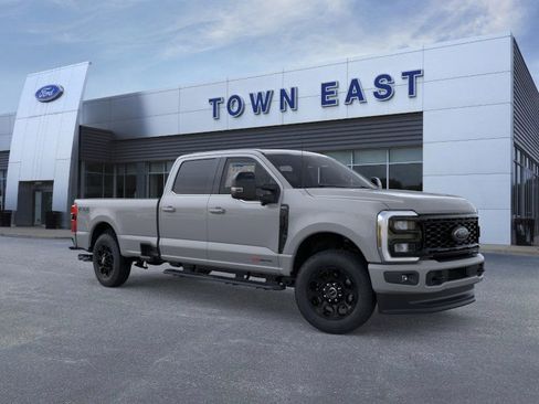 New 2026 Ford F350 Lariat w/ Black Appearance Package image 7