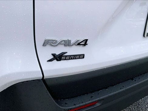 Used 2025 Toyota RAV4 XLE image 30