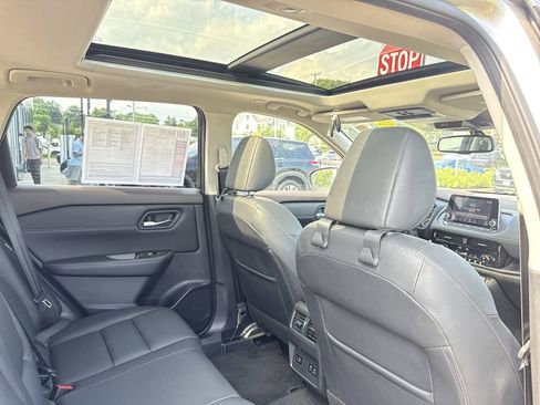 Certified 2022 Nissan Rogue SL AWD/4WD image 32