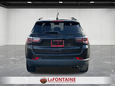 Used 2019 Jeep Compass Latitude FWD image 4