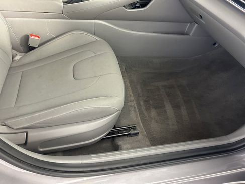 Used 2024 Hyundai Elantra SEL FWD image 30