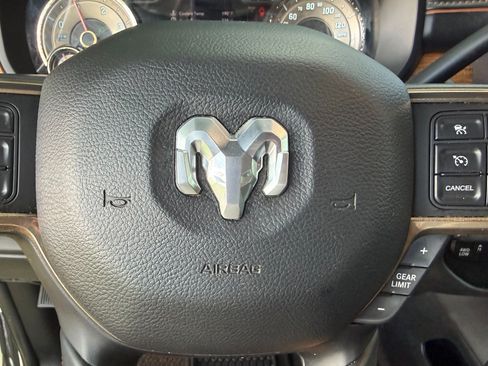 Used 2021 RAM 3500 Limited AWD/4WD image 33