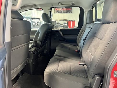 Used 2012 Nissan Titan SV w/ SV Value Truck Pkg image 15