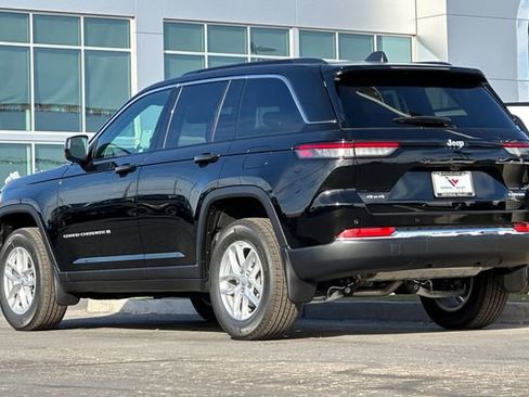 New 2025 Jeep Grand Cherokee Laredo X AWD/4WD image 9