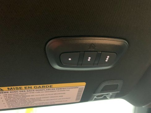 Used 2024 Jeep Grand Cherokee L Limited w/ Luxury Tech Group II image 22