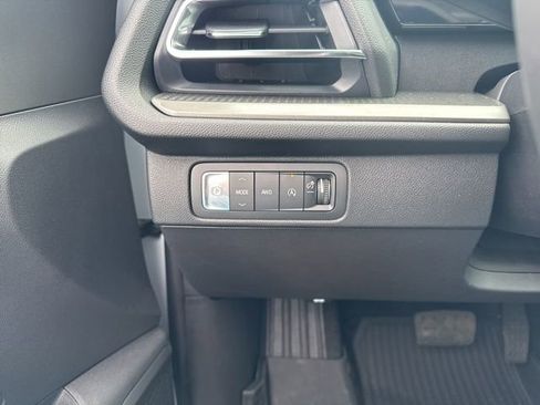 New 2026 Chevrolet Traverse LT w/ Driver Confidence Package AWD/4WD image 14