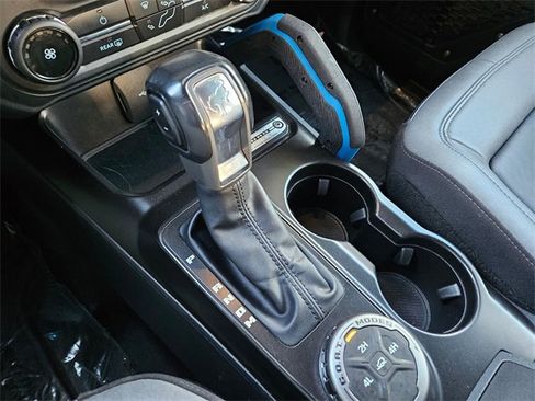 Used 2022 Ford Bronco Black Diamond image 19