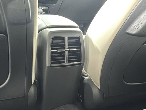 New 2025 Kia Niro EX image 35