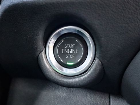 Used 2025 Chevrolet Tahoe LT image 11