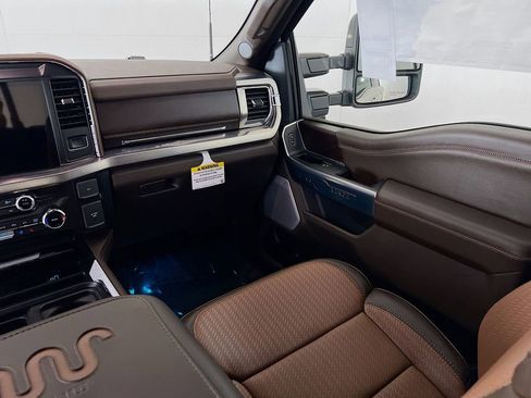 New 2025 Ford F250 King Ranch w/ FX4 Off-Road Package image 27