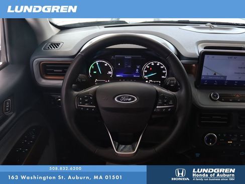 Used 2024 Ford Maverick Lariat image 18