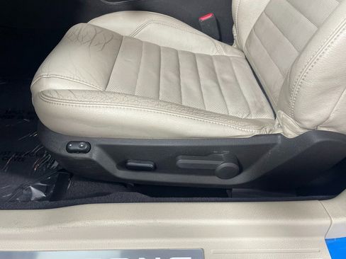 Used 2010 Ford Mustang V6 image 22