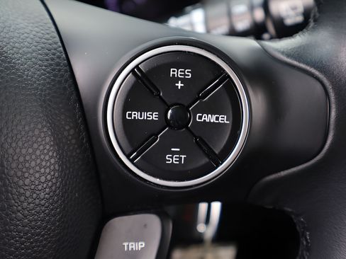 Used 2016 Kia Soul ! FWD image 21