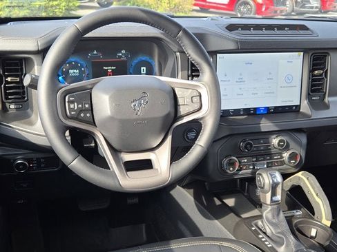 New 2025 Ford Bronco Badlands image 17