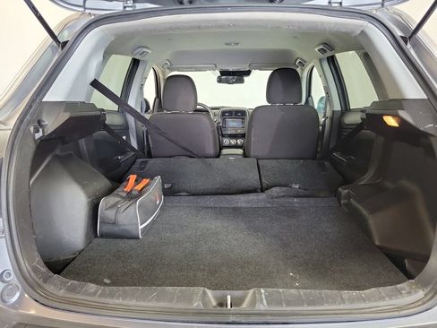 Used 2025 Mitsubishi Outlander Sport LE AWD/4WD image 26