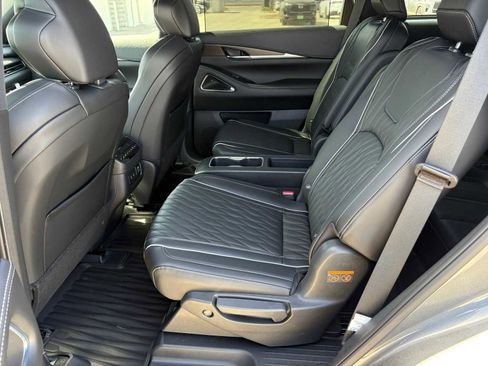 Certified 2026 INFINITI QX60 Autograph w/ Dark Cargo Package image 11