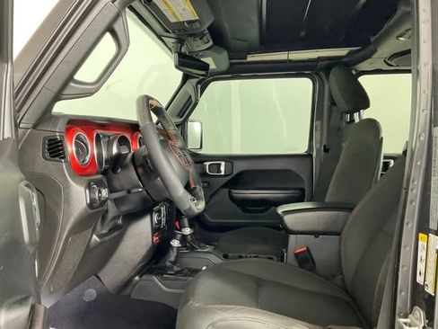 Used 2019 Jeep Wrangler Unlimited Rubicon AWD/4WD image 10