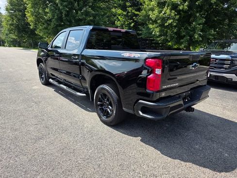 Used 2025 Chevrolet Silverado 1500 RST w/ Convenience Package II AWD/4WD image 2
