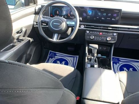 Certified 2025 Hyundai Tucson SE image 20