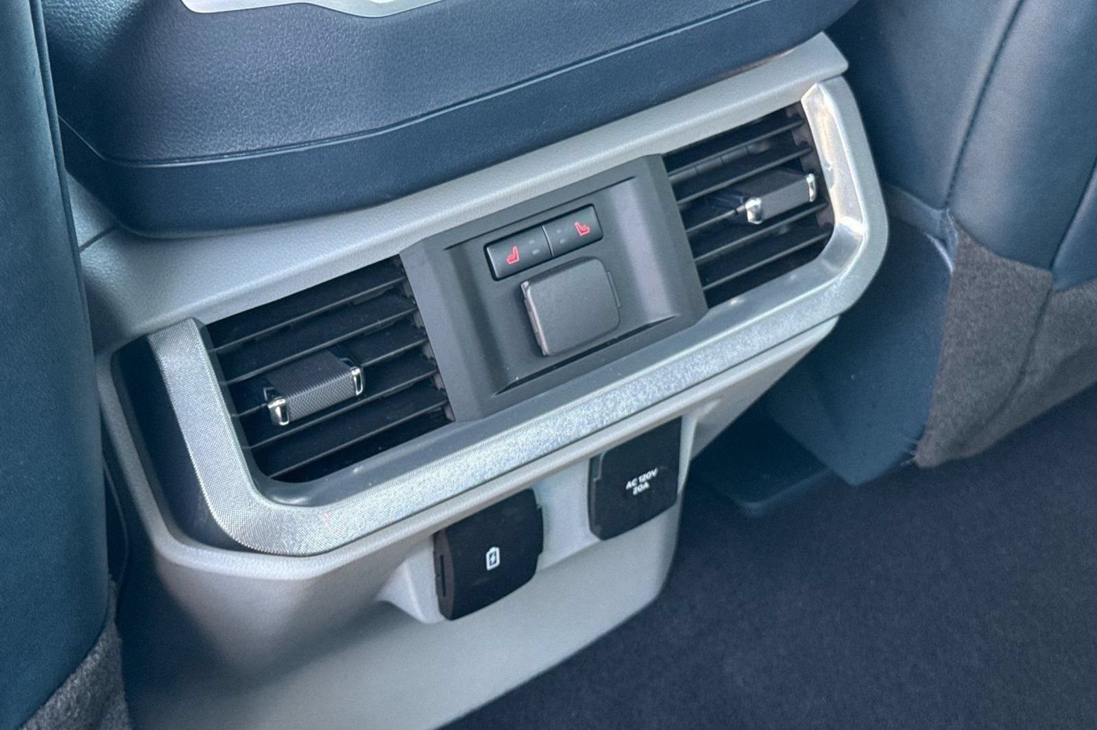 Used 2023 Ford F150 4x4 SuperCrew Hybrid image 16