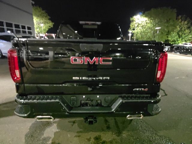 Used 2021 GMC Sierra 1500 AT4 w/ AT4 Premium Package AWD/4WD image 4