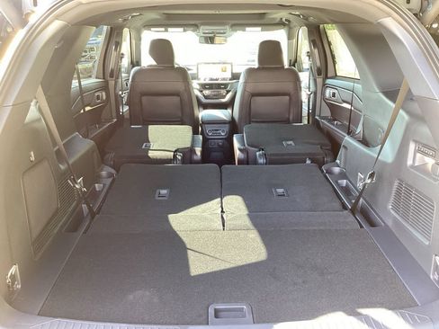 New 2026 Ford Explorer Platinum RWD image 15