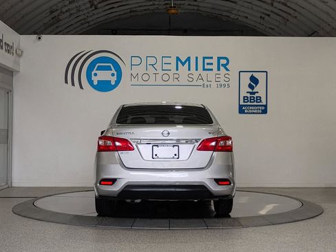 Used 2019 Nissan Sentra SV FWD image 12