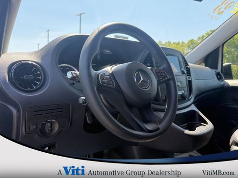 Used 2023 Mercedes-Benz Metris image 17