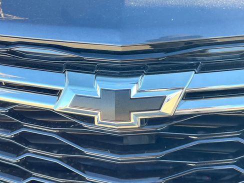 Used 2022 Chevrolet Equinox RS w/ Infotainment Package FWD image 10