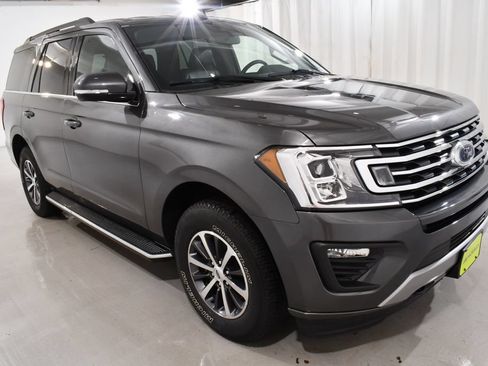 Used 2021 Ford Expedition XLT AWD/4WD image 5