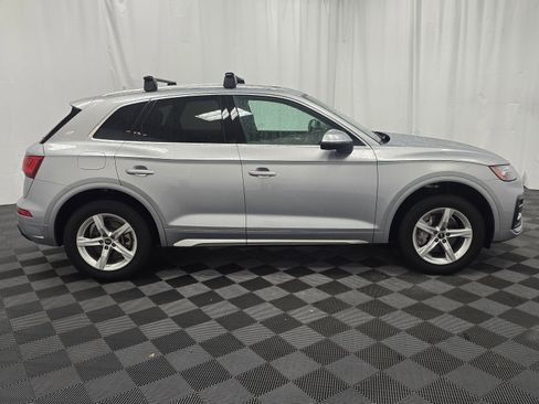 Used 2023 Audi Q5 2.0T Premium w/ Convenience Package image 7