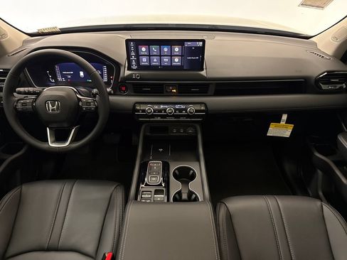 New 2026 Honda Pilot Touring image 12