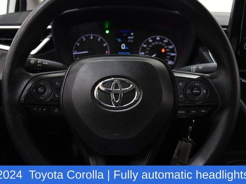 Used 2024 Toyota Corolla LE image 11