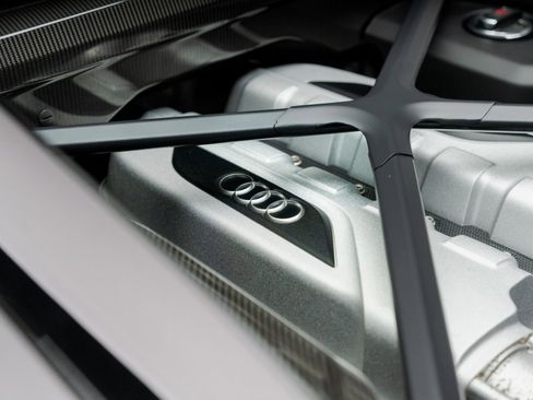 Used 2018 Audi R8 V10 image 36