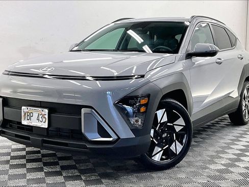 Used 2025 Hyundai Kona SEL FWD image 1