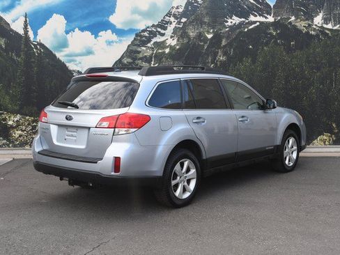 Used 2014 Subaru Outback 2.5i Premium w/ Popular Package #1B AWD/4WD image 3