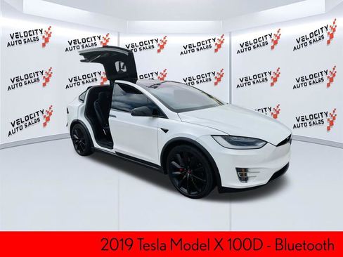 Used 2019 Tesla Model X 100D image 2