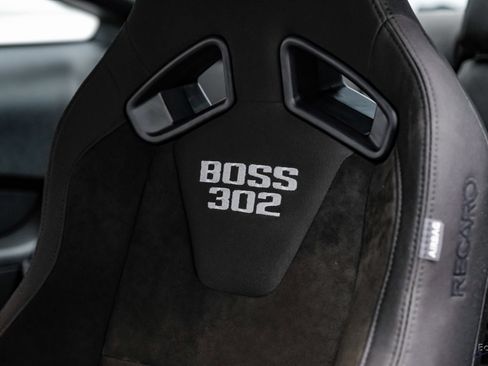 Used 2012 Ford Mustang Boss 302 w/ Boss 302 Accessory Pkg RWD image 38