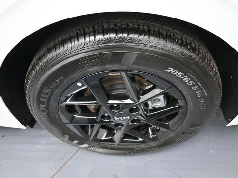 Certified 2025 Kia K5 LXS image 15