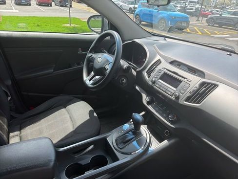 Used 2012 Kia Sportage LX w/ Convenience Pkg image 14